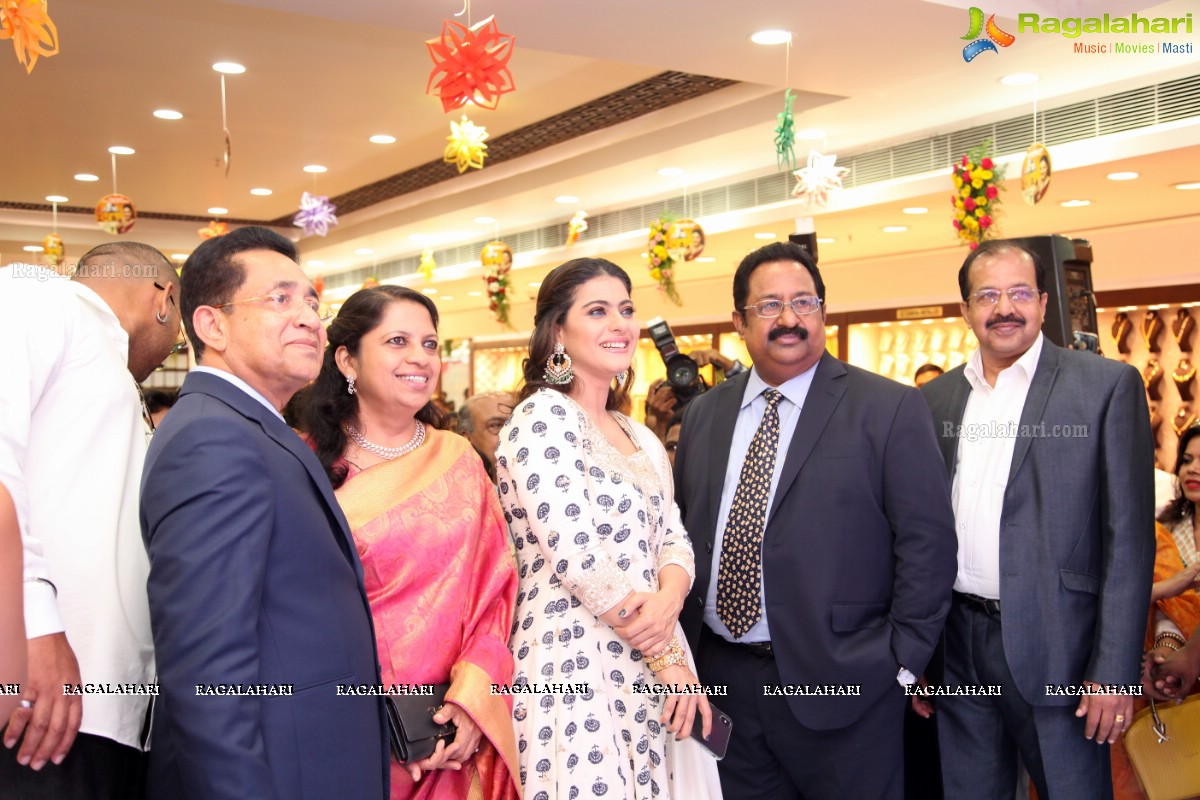 Joyalukkas Akshaya Tritiya 2019 Collection Unveiled By Kajol