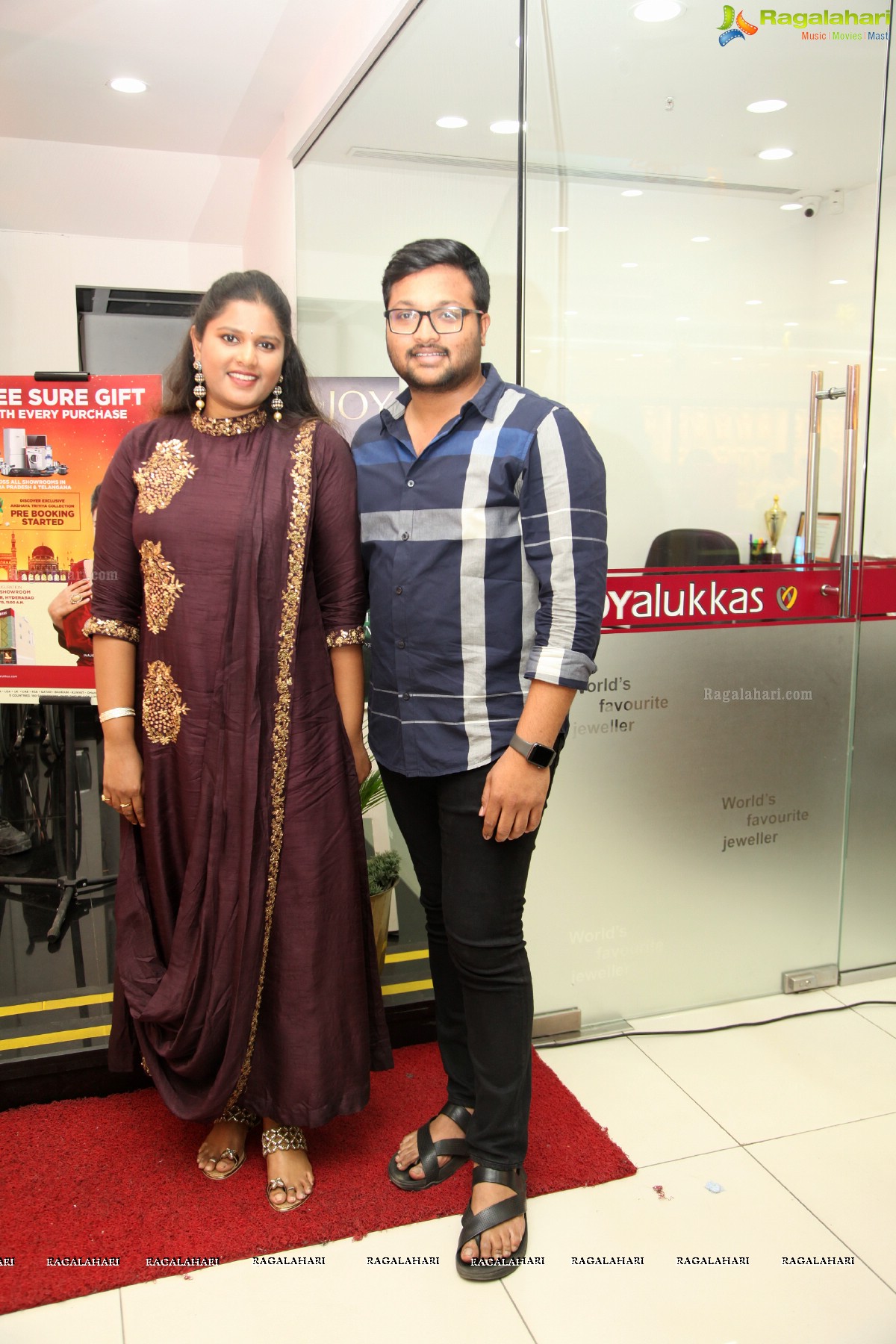 Joyalukkas Akshaya Tritiya 2019 Collection Unveiled By Kajol