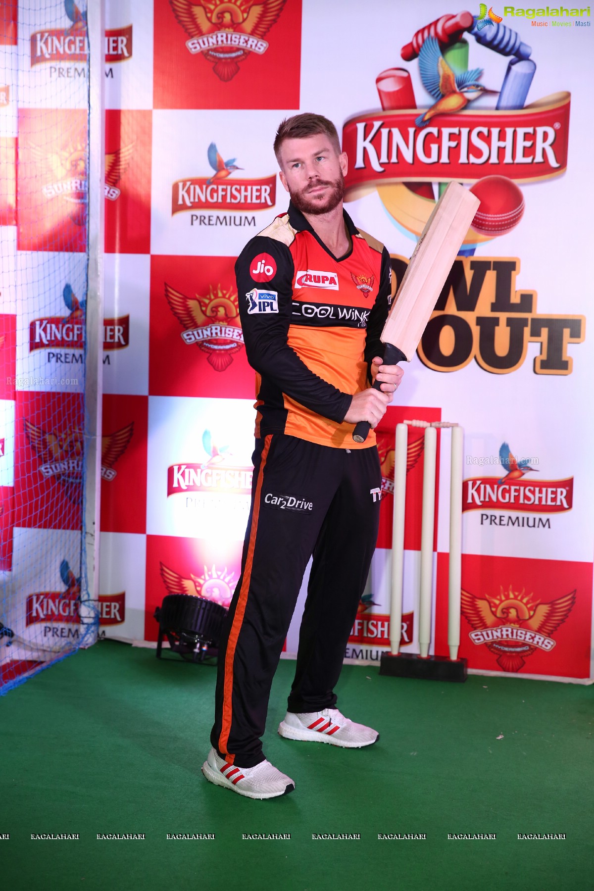 ‘Kingfisher Bowl Out’ Gives Sunrisers Hyderabad Fans a Lucky Chance At Inorbit Mall In Hyderabad