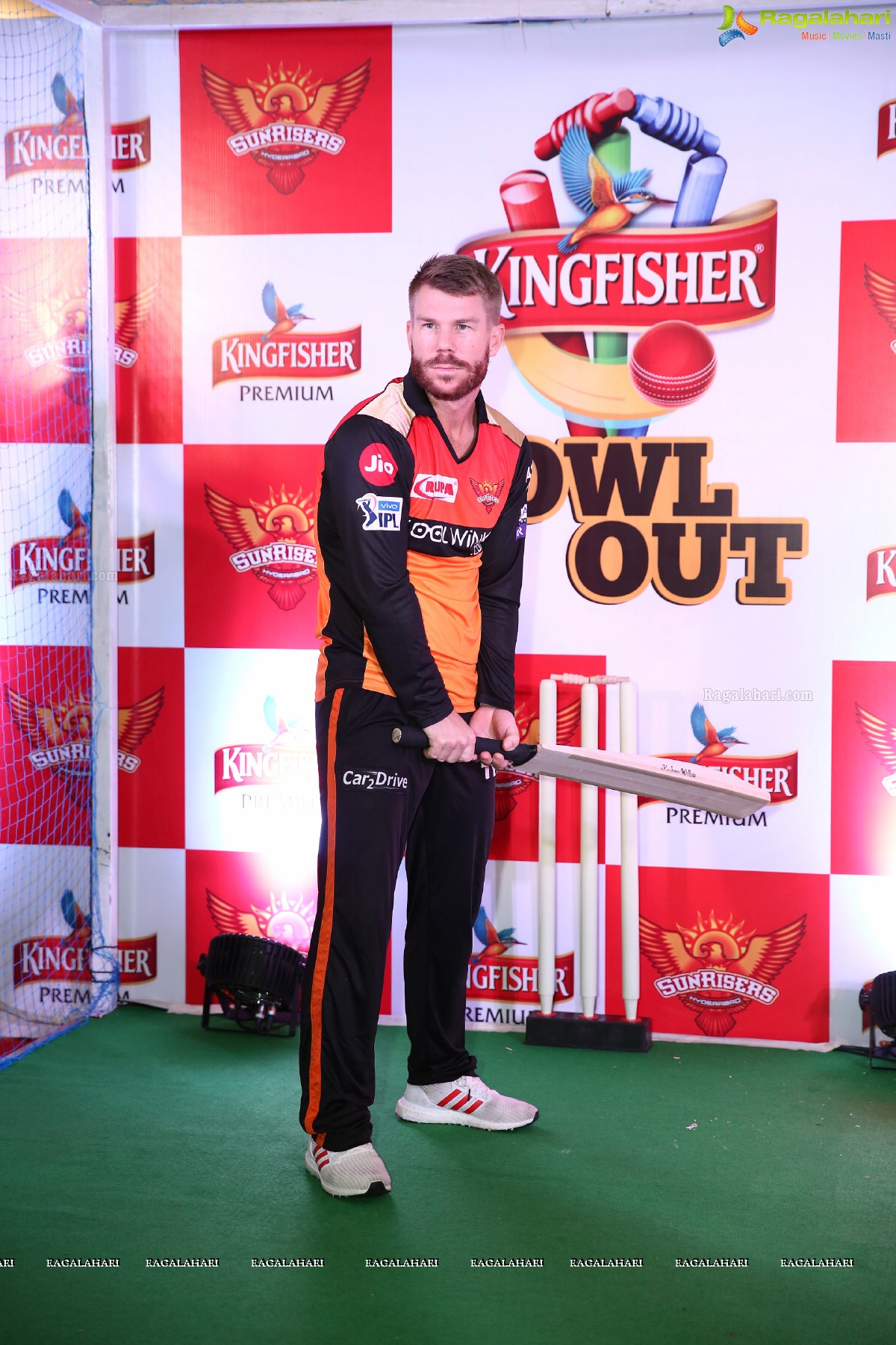 ‘Kingfisher Bowl Out’ Gives Sunrisers Hyderabad Fans a Lucky Chance At Inorbit Mall In Hyderabad