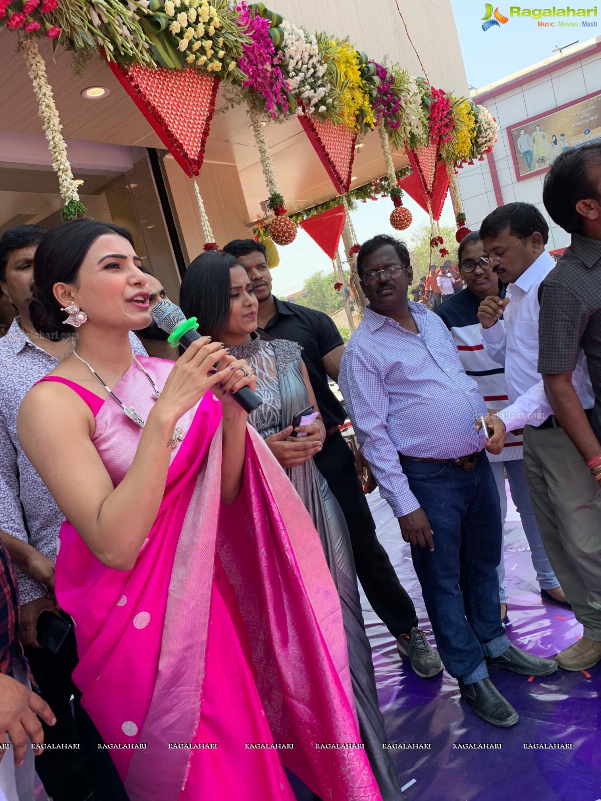 Samantha Launches Kisan Fashion Mall in Kamareddy