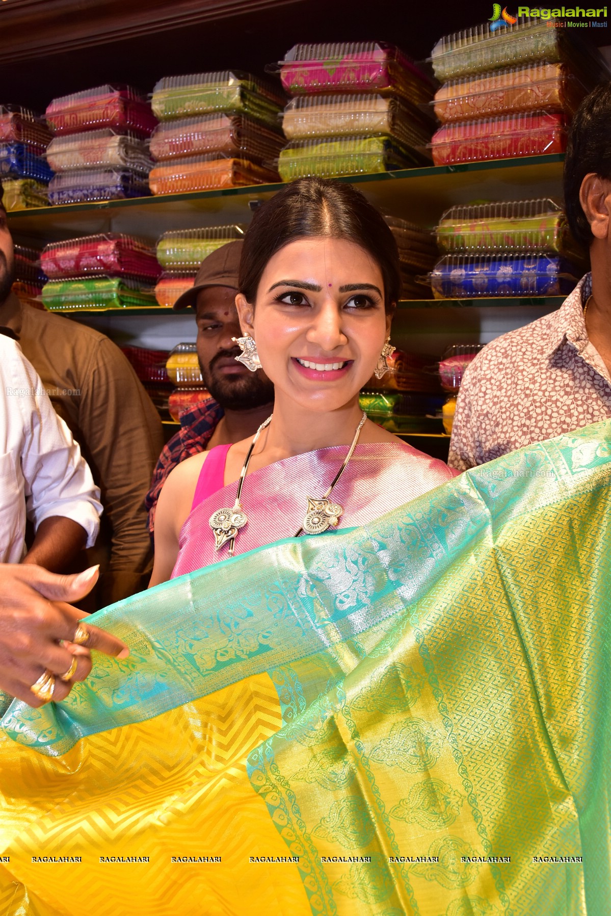 Samantha Launches Kisan Fashion Mall in Kamareddy