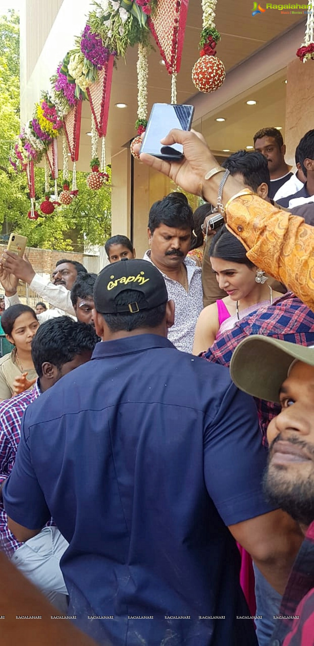 Samantha Launches Kisan Fashion Mall in Kamareddy