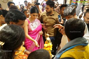 Samantha Launches Kisan Fashion Mall in Kamareddy