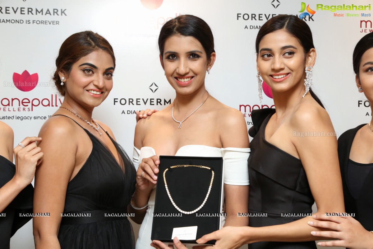 Manepally Jewellers Fashion Show Of Exotic Jewellery at Punjagutta