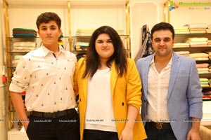 Meena Bazar Launches Its New Showroom at Banjara Hills