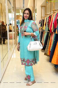 Meena Bazar Launches Its New Showroom at Banjara Hills