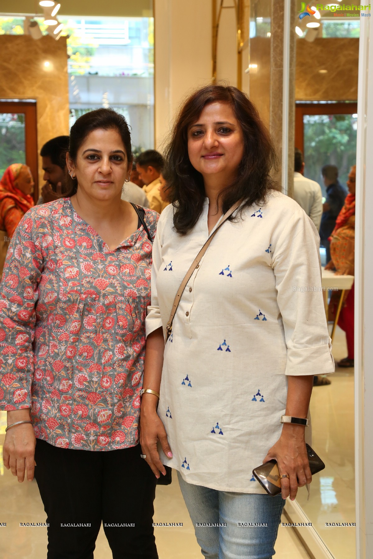 Meena Bazar Launches Its New Showroom at Banjara Hills