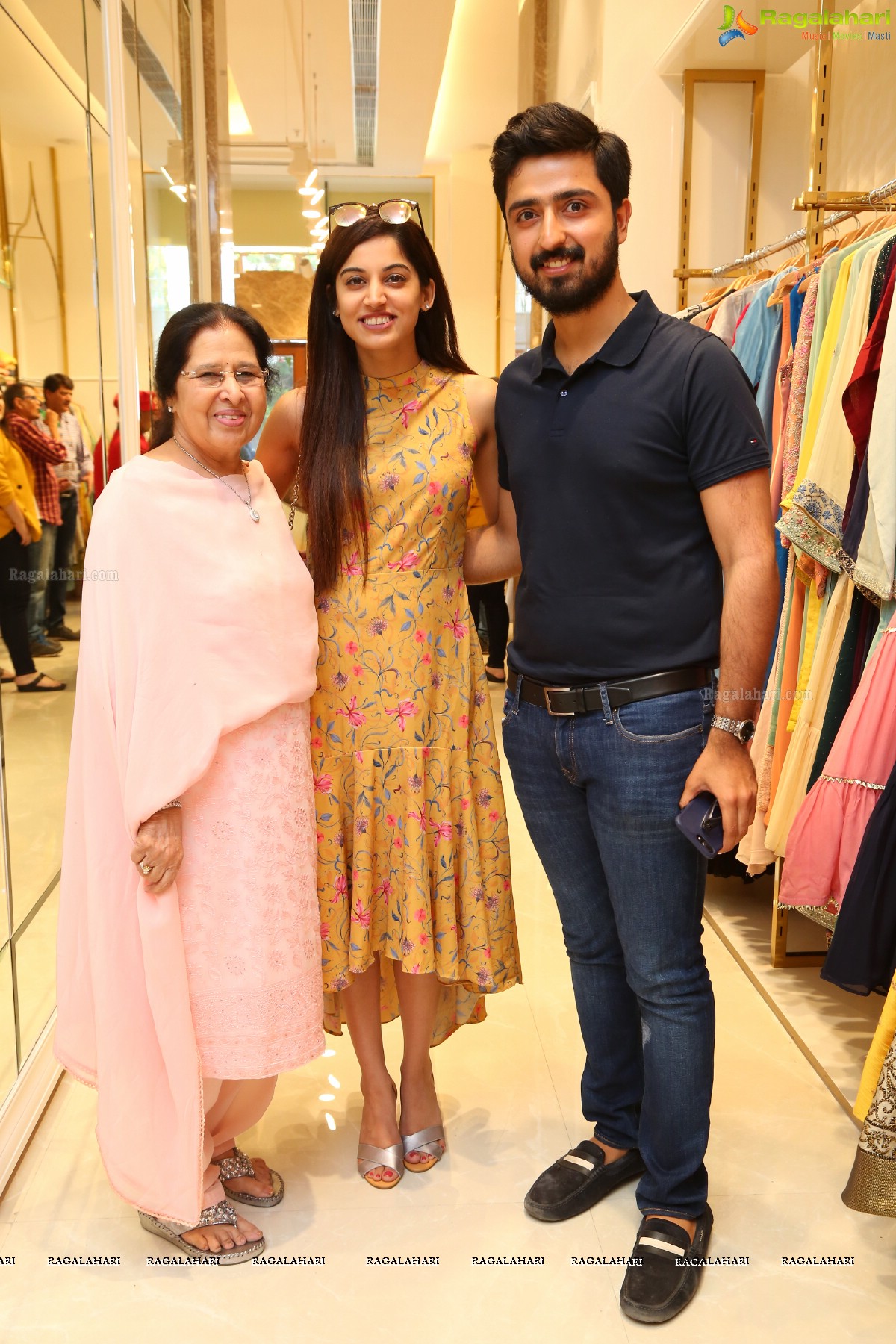 Meena Bazar Launches Its New Showroom at Banjara Hills