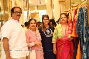 Meena Bazar Launches Its New Showroom at Banjara Hills