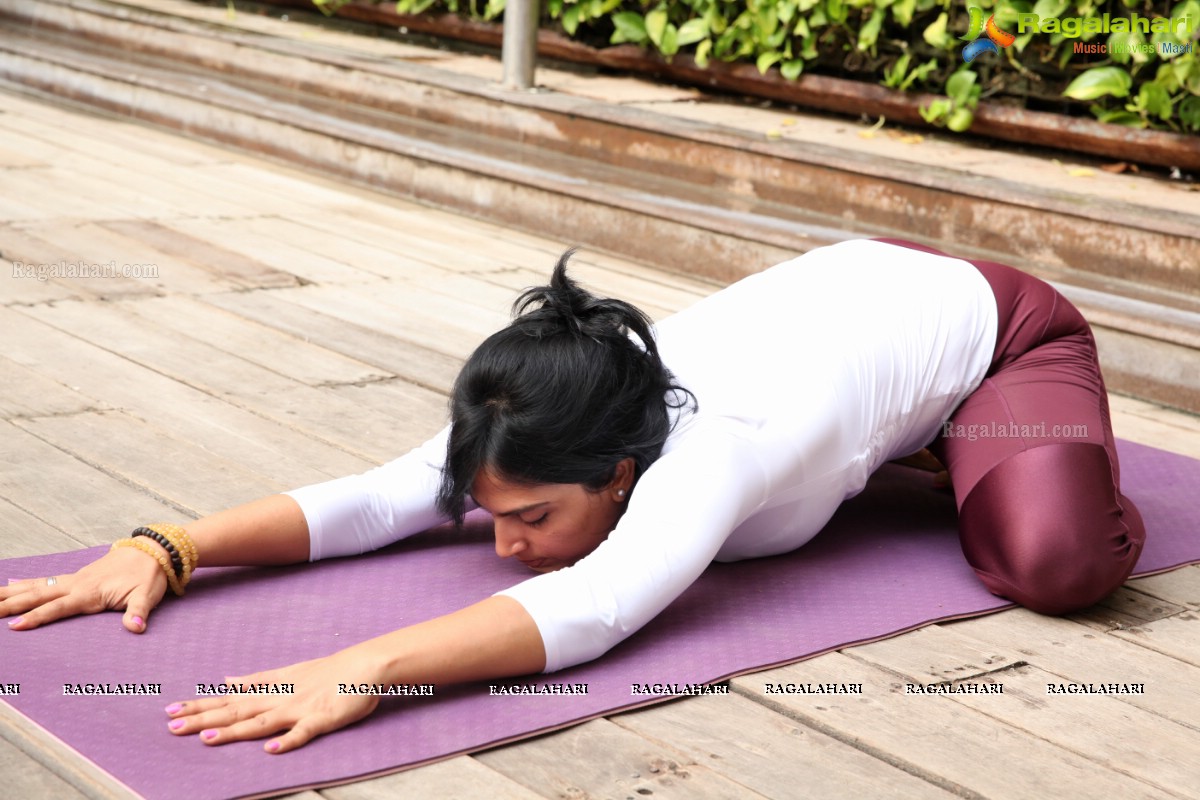 Period YOGA by Rina Hindocha at The Park