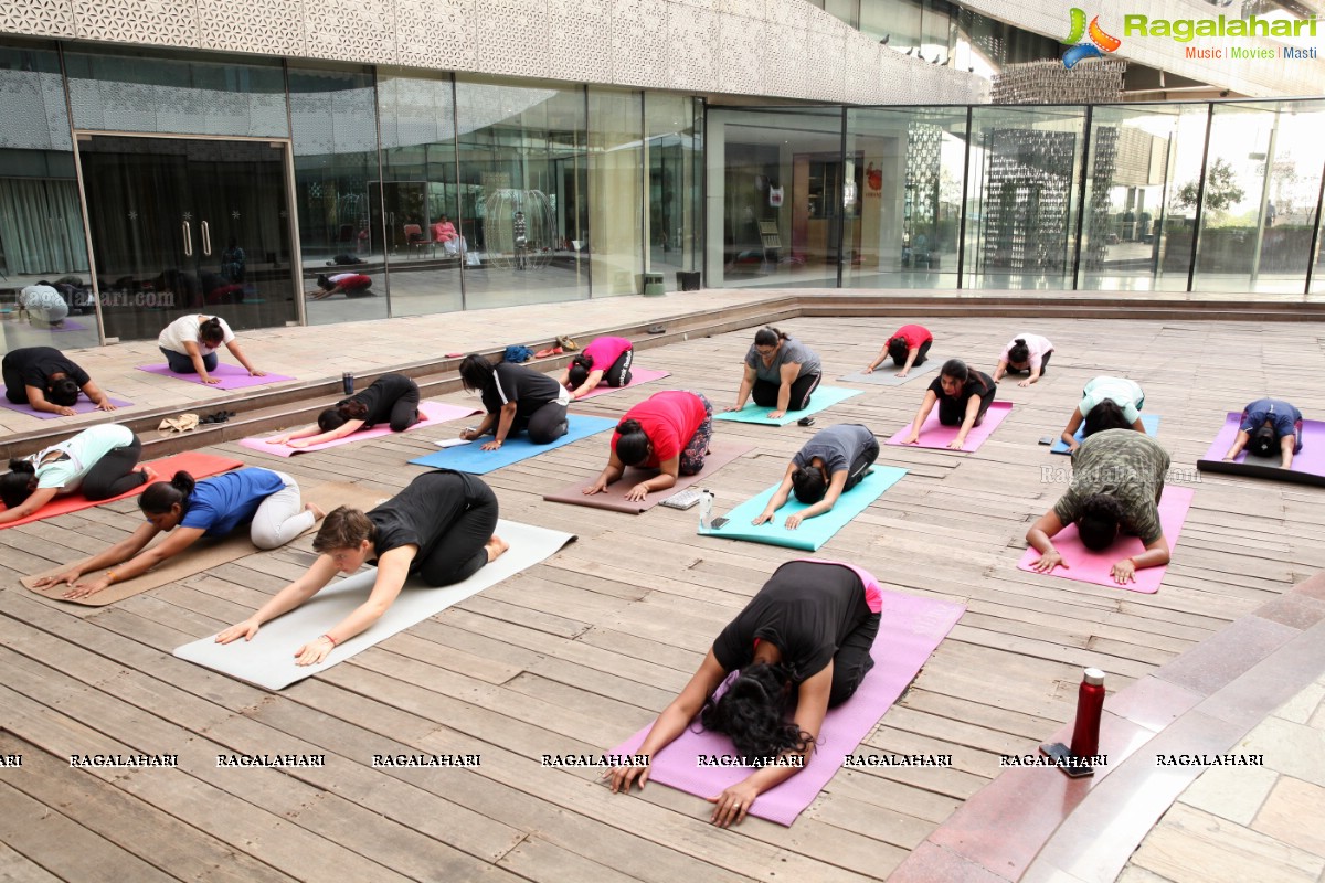 Period YOGA by Rina Hindocha at The Park