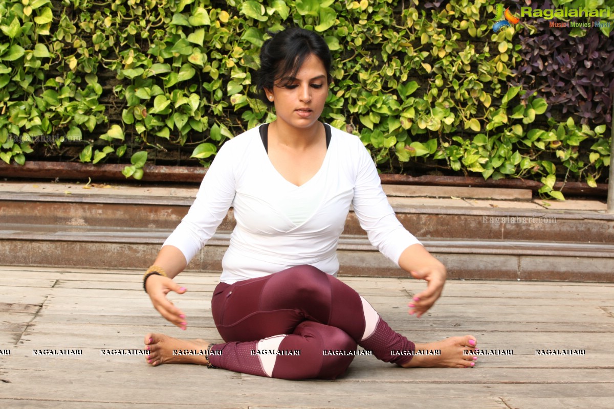 Period YOGA by Rina Hindocha at The Park