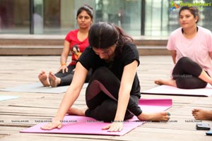 Period YOGA by Rina Hindocha