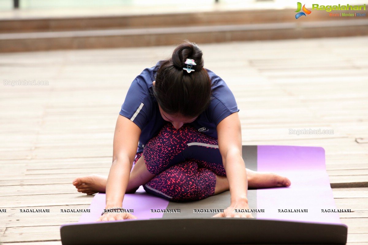 Period YOGA by Rina Hindocha at The Park