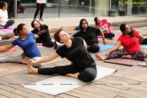 Period YOGA by Rina Hindocha