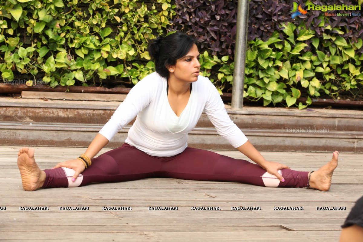 Period YOGA by Rina Hindocha at The Park