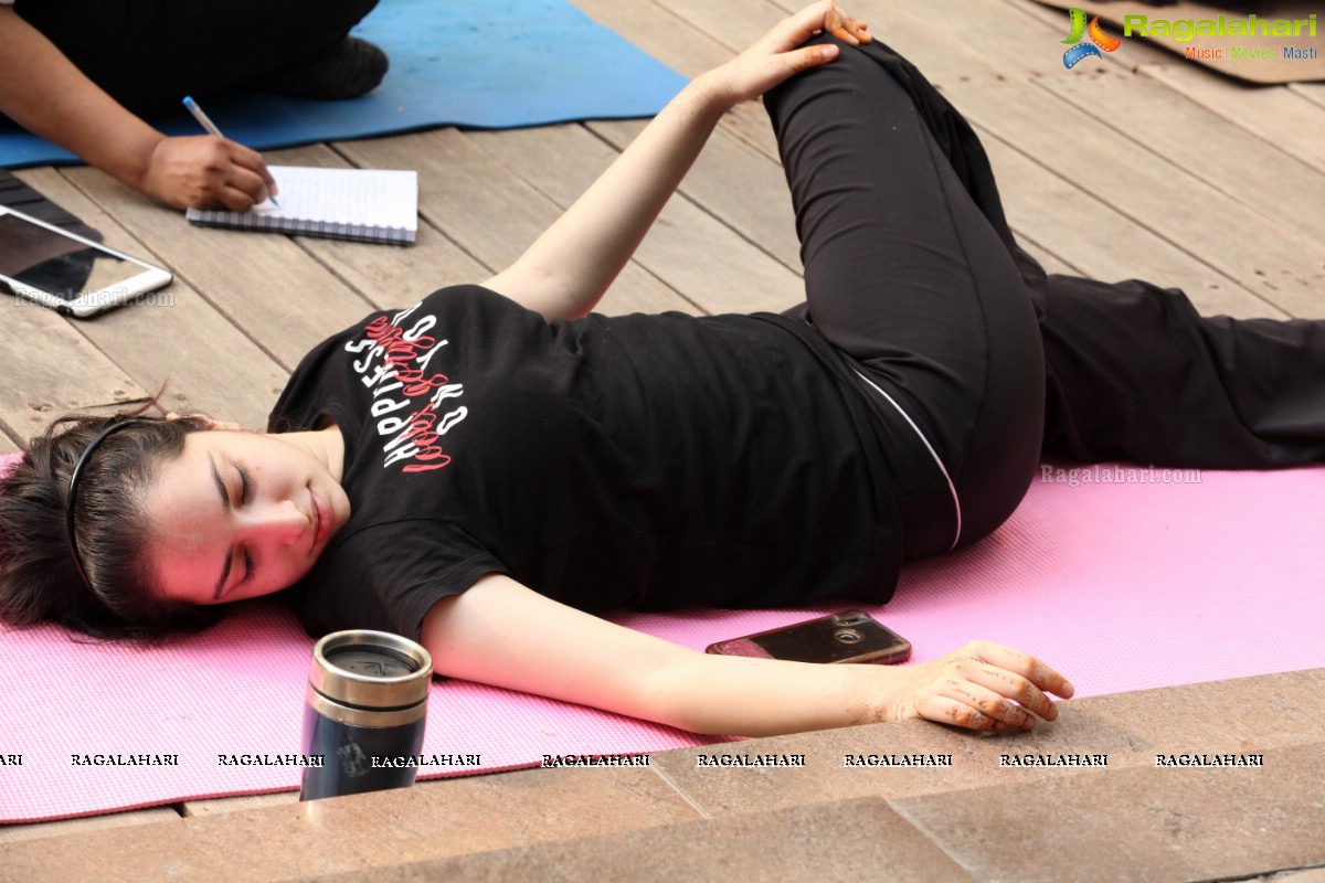 Period YOGA by Rina Hindocha at The Park