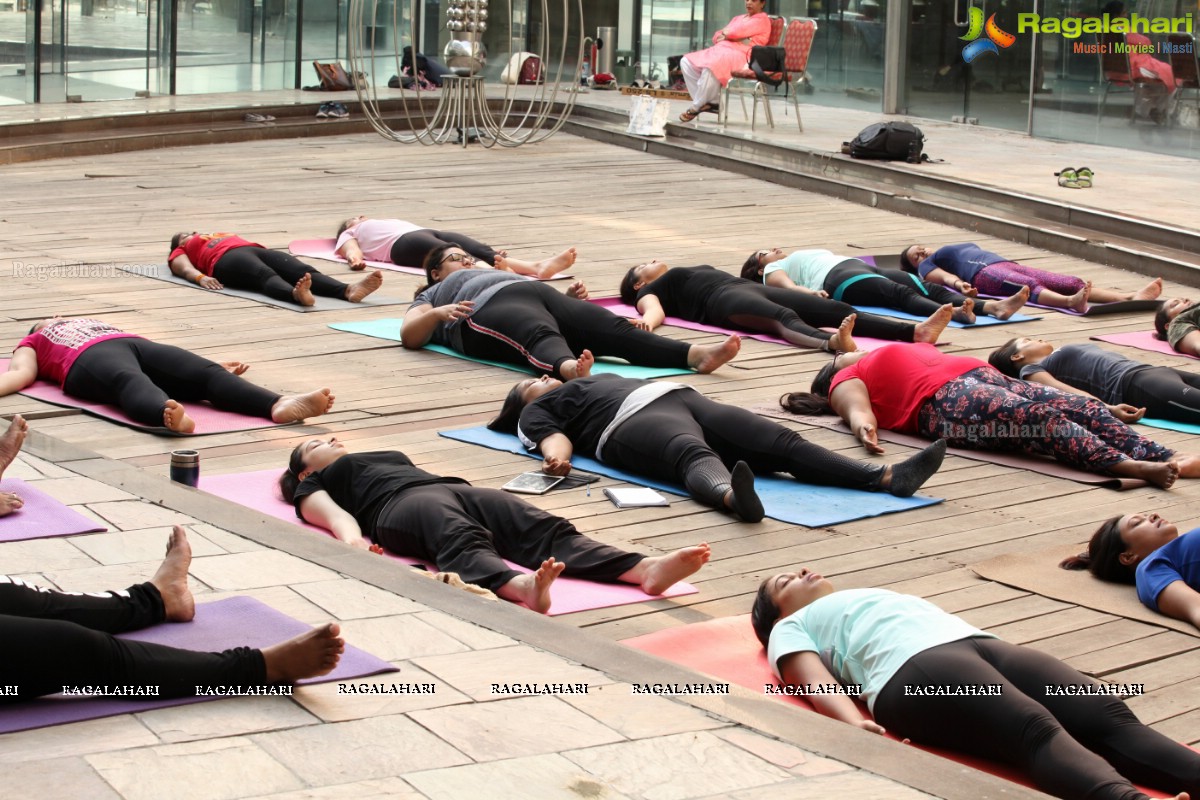 Period YOGA by Rina Hindocha at The Park