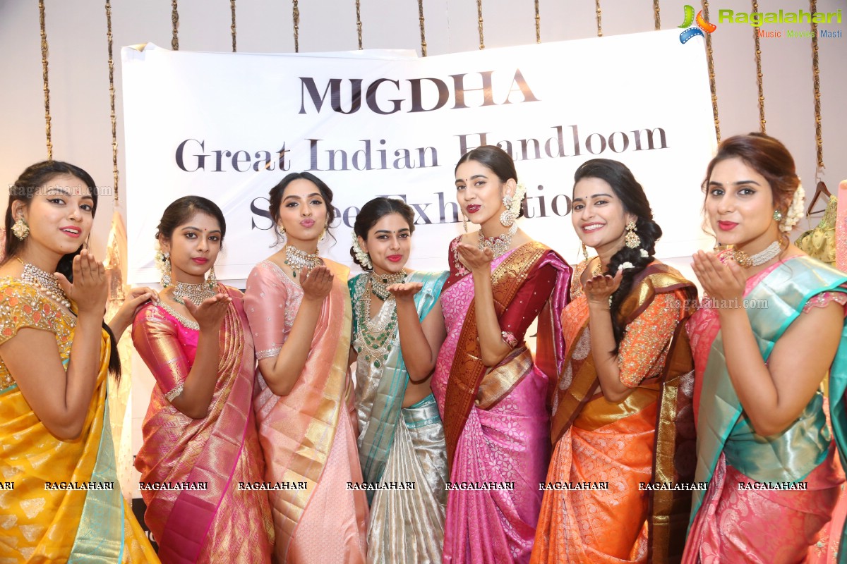 Grand Launch of Exhibition of Creative Handloom Sarees Designed by Sashi Vangapalli at Mugdha Art Studio