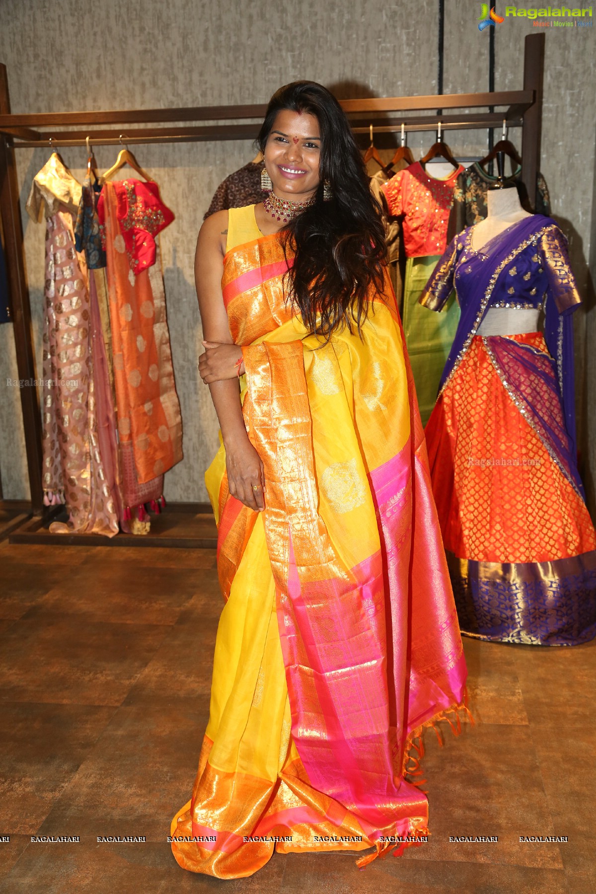 Grand Launch of Exhibition of Creative Handloom Sarees Designed by Sashi Vangapalli at Mugdha Art Studio