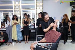 Shapes Style Lounge Presents Free Makeup Workshop