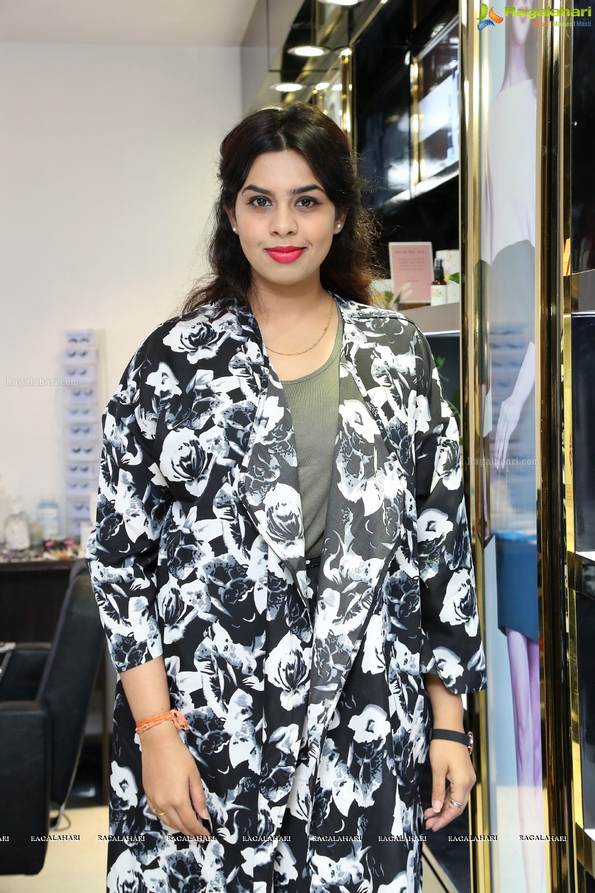 Shapes Style Lounge Presents Free Makeup Workshop at Kondapur