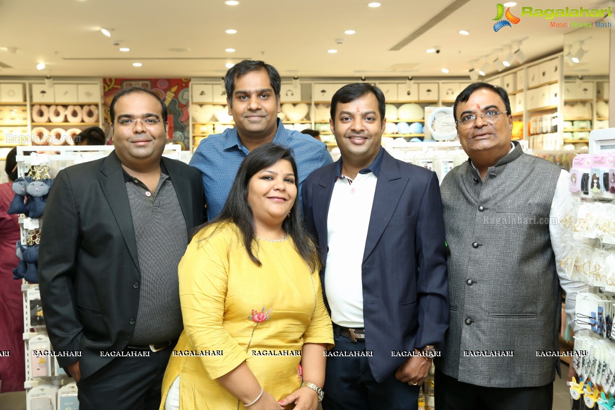 XIMI Vogue Launches Its 2nd Outlet In Hyderabad at Sarath City Capital Mall, Kondapur