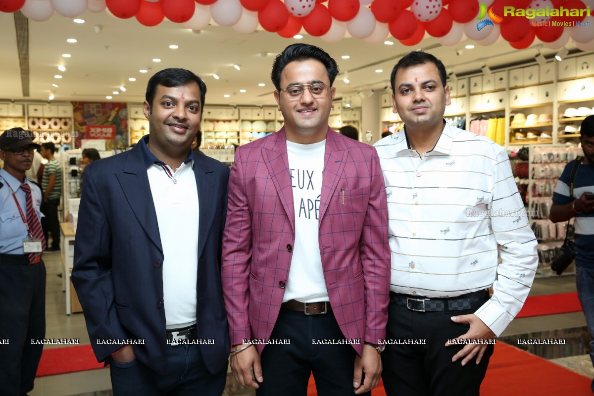 XIMI Vogue Launches Its 2nd Outlet In Hyderabad at Sarath City Capital Mall, Kondapur