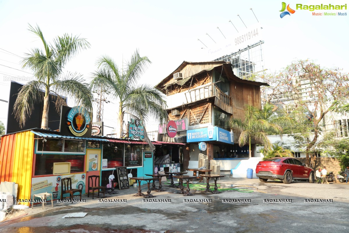 Youngsters Food at Kabara Drive-In in Banjara Hills,Hyderabad