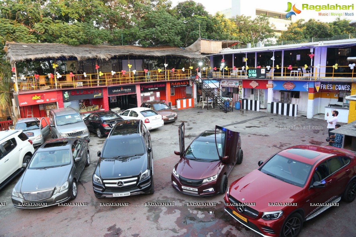 Youngsters Food at Kabara Drive-In in Banjara Hills,Hyderabad