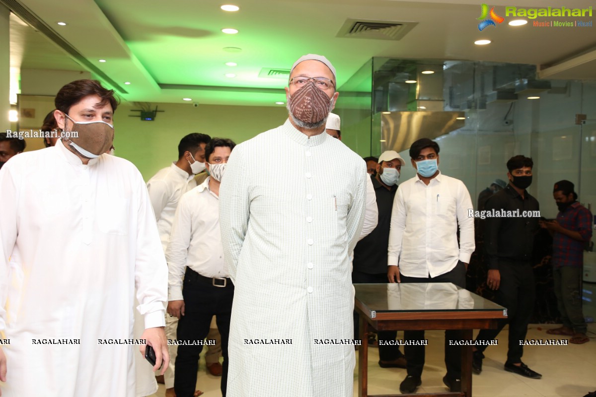 Member of Parliament Lok Sabha and President of AIMIM Party Mr. Asaduddin Owaisi Inaugurates Khan Miya Multi Cuisine Restaurant at Ghansi Bazar