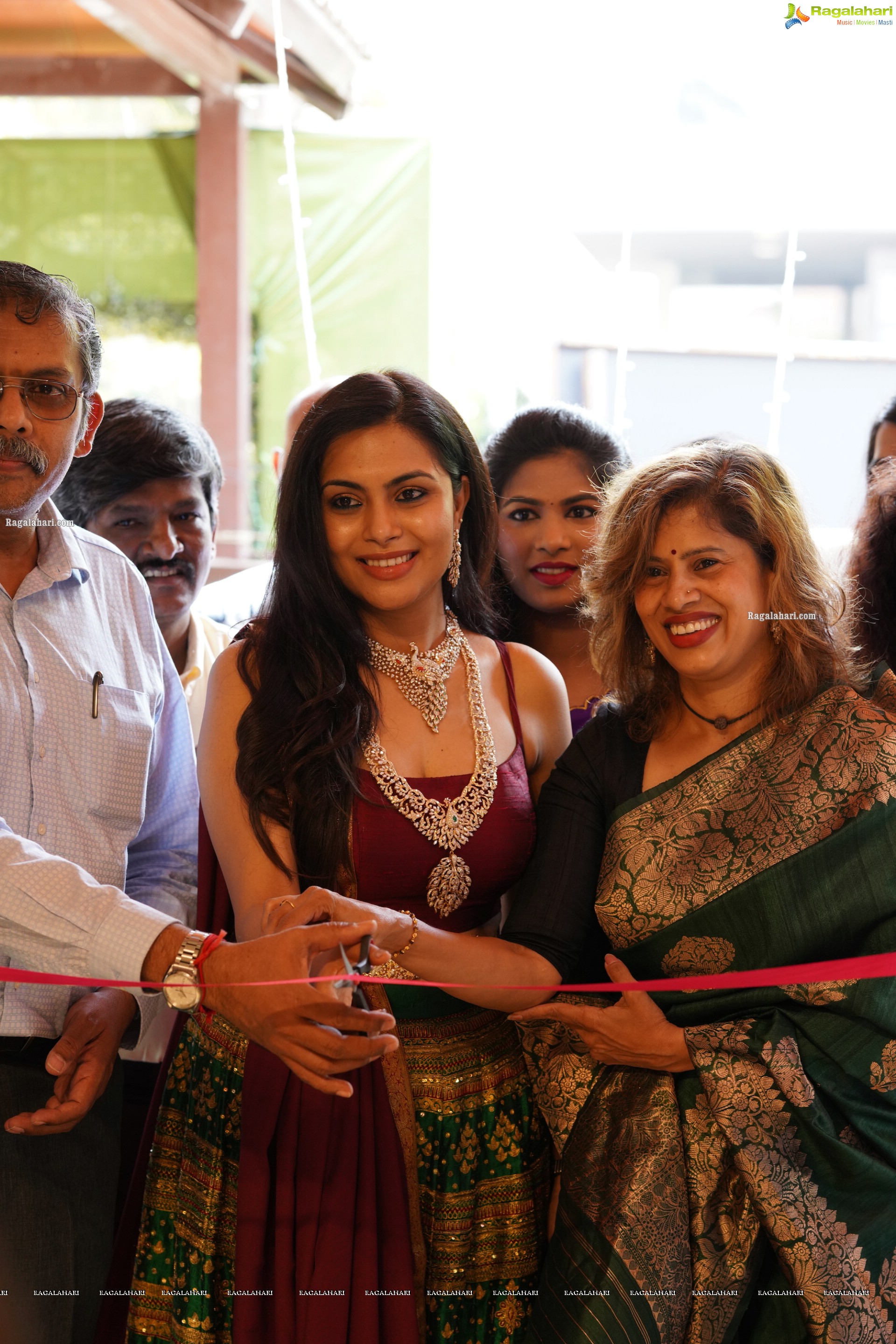 Kirtilals Trunk Show at The Jayanthi Ballal Store Mysore, Inaugurated by Sonu Gowda