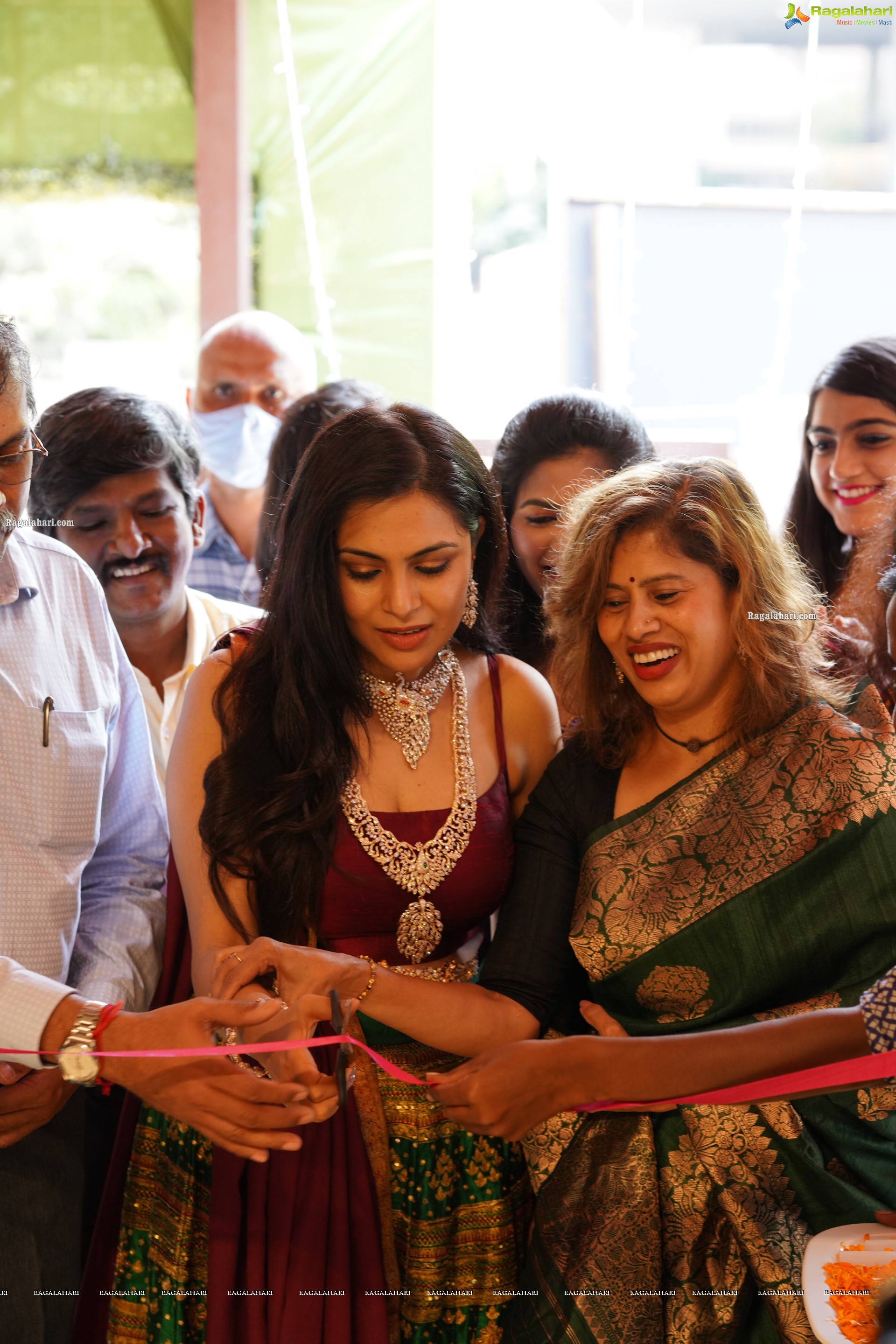 Kirtilals Trunk Show at The Jayanthi Ballal Store Mysore, Inaugurated by Sonu Gowda