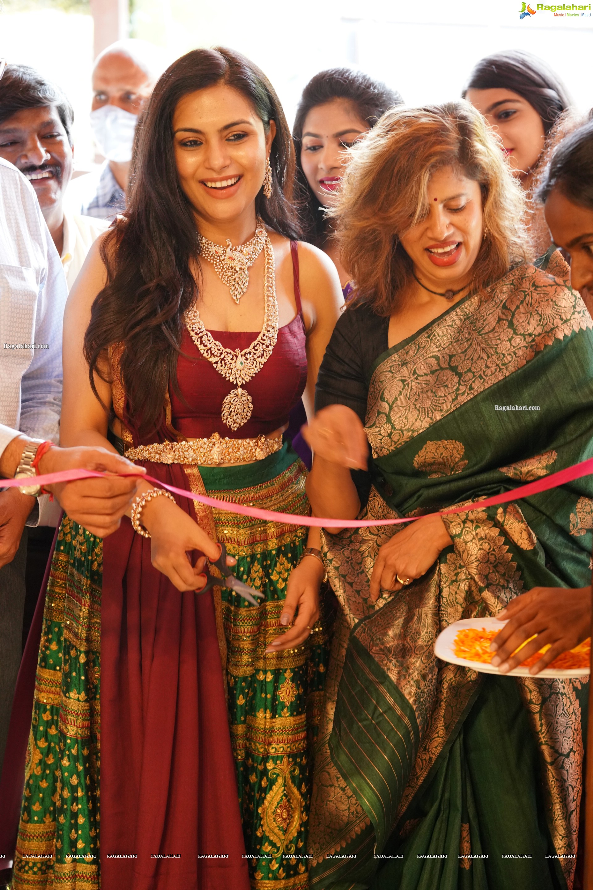 Kirtilals Trunk Show at The Jayanthi Ballal Store Mysore, Inaugurated by Sonu Gowda