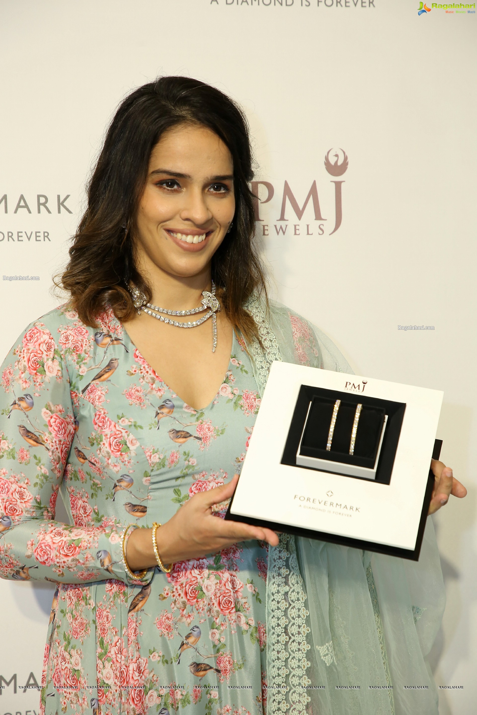 PMJ Jewels Launches The Exclusive Forevermark Circle of Trust Collection in Hyderabad