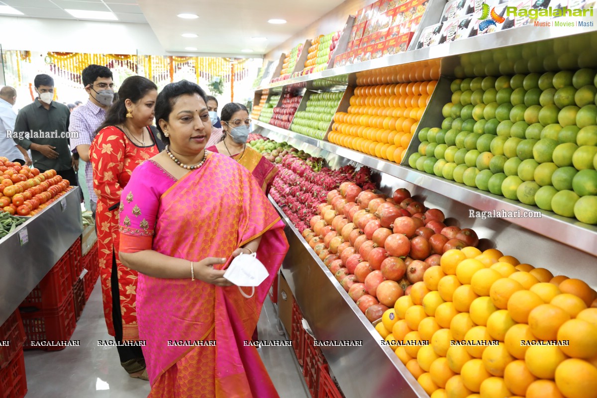 Nandamuri Vasundhara Devi Inaugurates Pure-O-Natural Fruits and Vegetables 33rd Outlet at Kokapet, Hyderabad