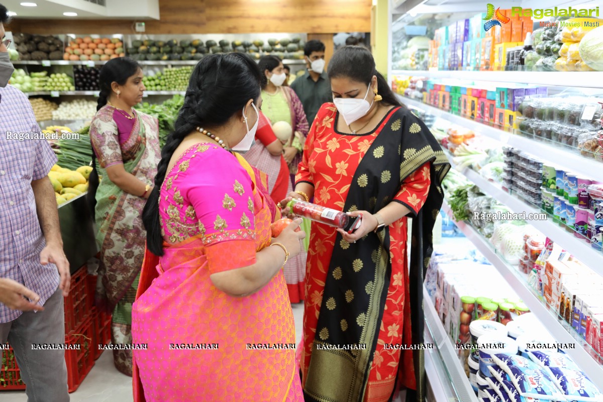 Nandamuri Vasundhara Devi Inaugurates Pure-O-Natural Fruits and Vegetables 33rd Outlet at Kokapet, Hyderabad