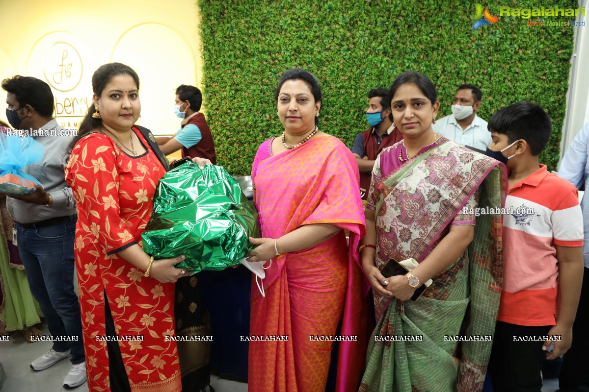 Nandamuri Vasundhara Devi Inaugurates Pure-O-Natural Fruits and Vegetables 33rd Outlet at Kokapet, Hyderabad