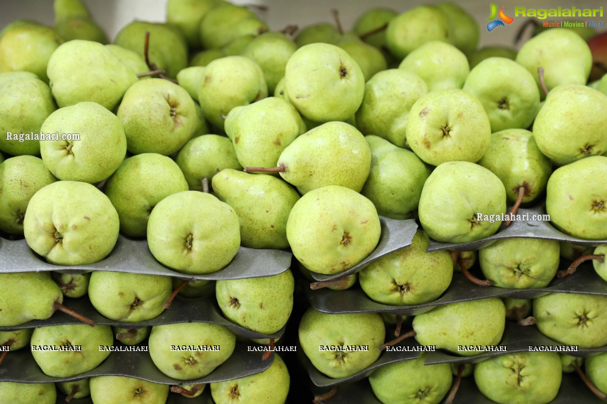 Nandamuri Vasundhara Devi Inaugurates Pure-O-Natural Fruits and Vegetables 33rd Outlet at Kokapet, Hyderabad