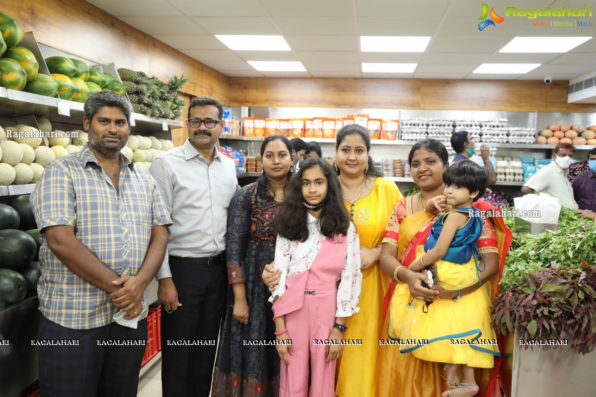 Pure-O-Natural Fruits and Vegetables New Outlet Launch at Q City