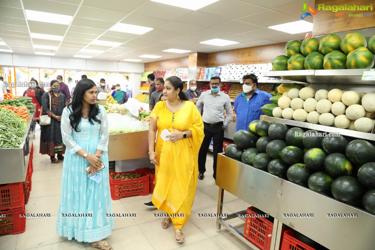 Pure-O-Natural Fruits and Vegetables New Outlet Launch at Q City