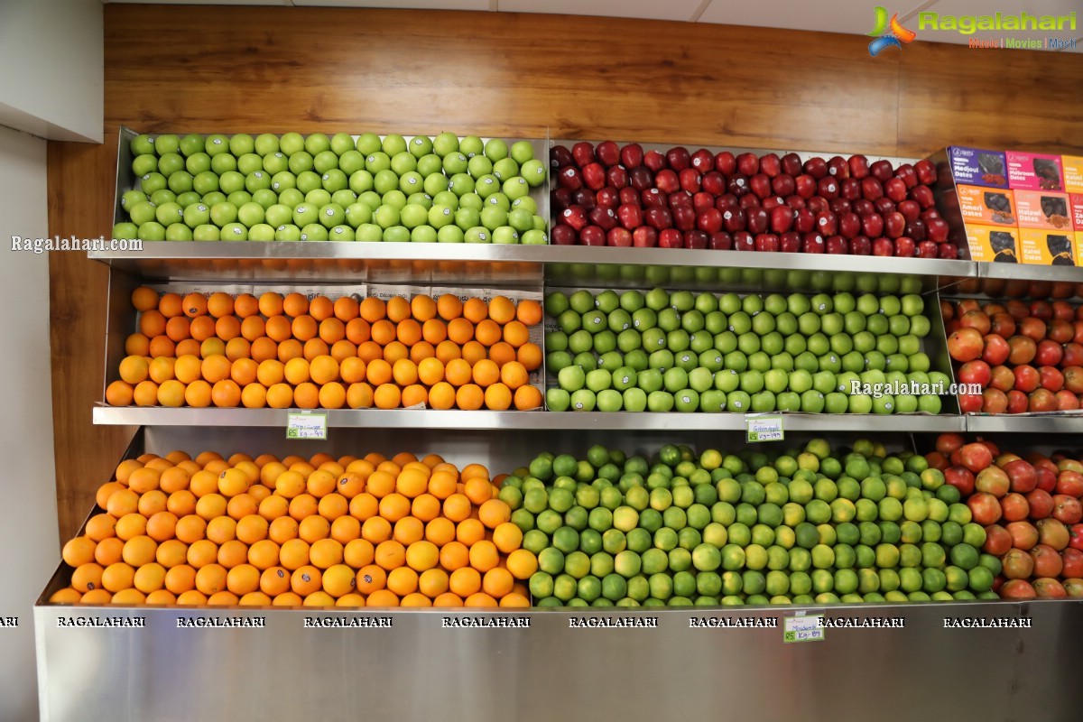 Pure-O-Natural Fruits and Vegetables New Outlet Launch at Q City