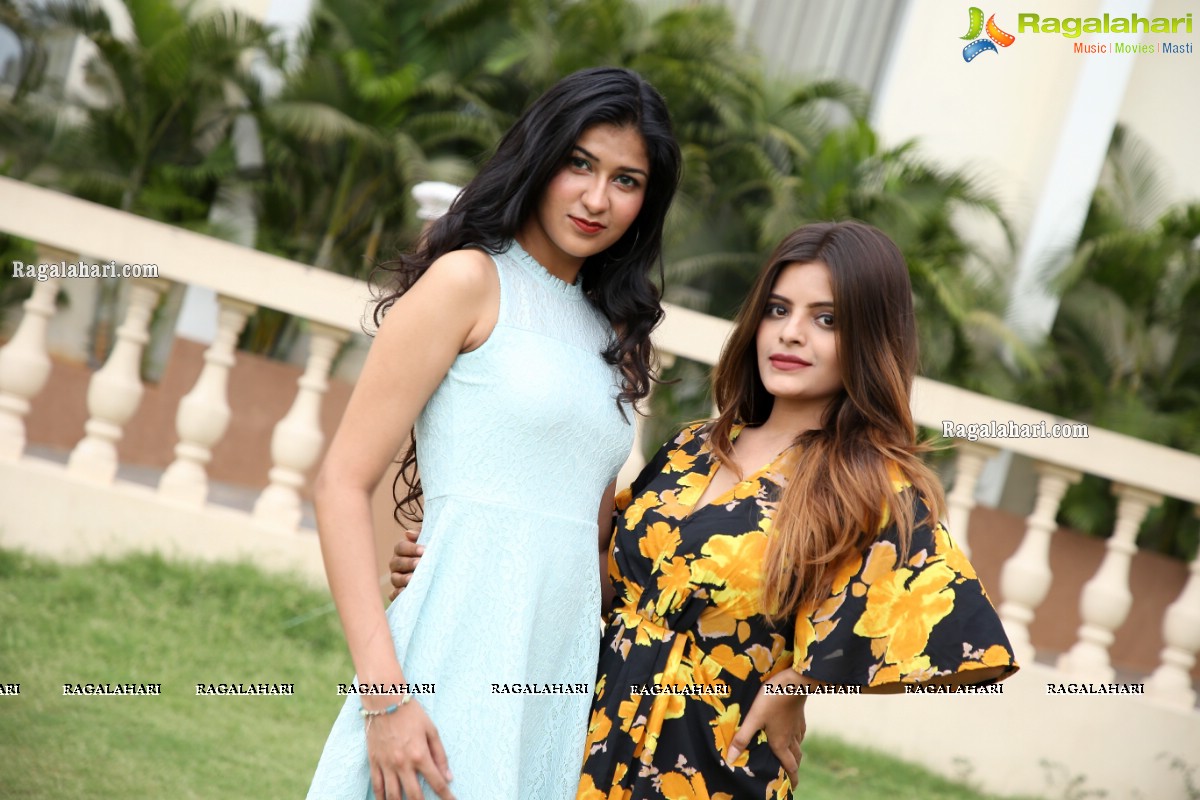 Rashi Singh Visits SBK Mega Expo at Kings Classic Garden, Mehdipatnam