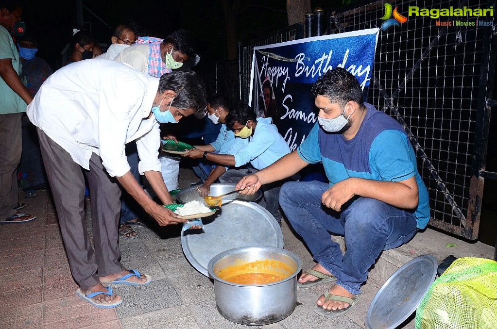 Samantha Die Hard Fan Served Food To Poor People On Her Birthday