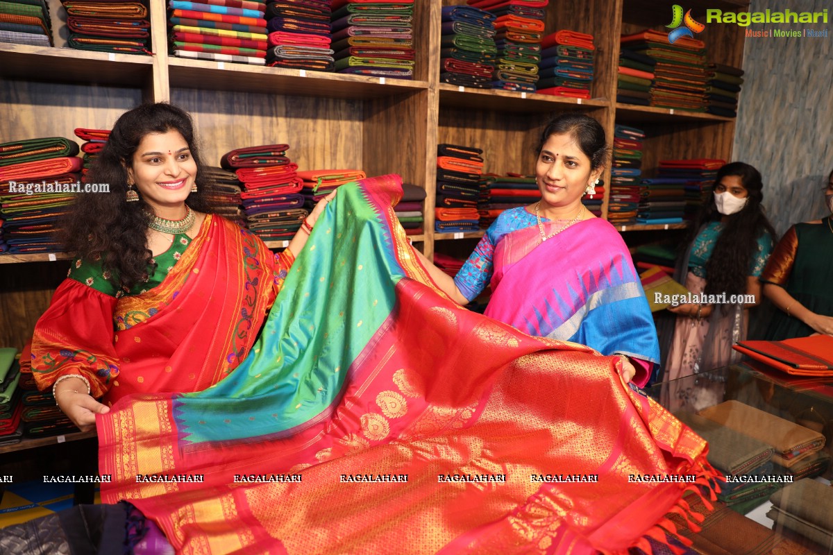 Shree Vaidiki Silks Designer Studio Launch at Dwaraka Square, Film Nagar