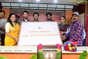 Neeku Naaku Rasunte Movie Opening