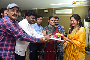 Neeku Naaku Rasunte Movie Opening