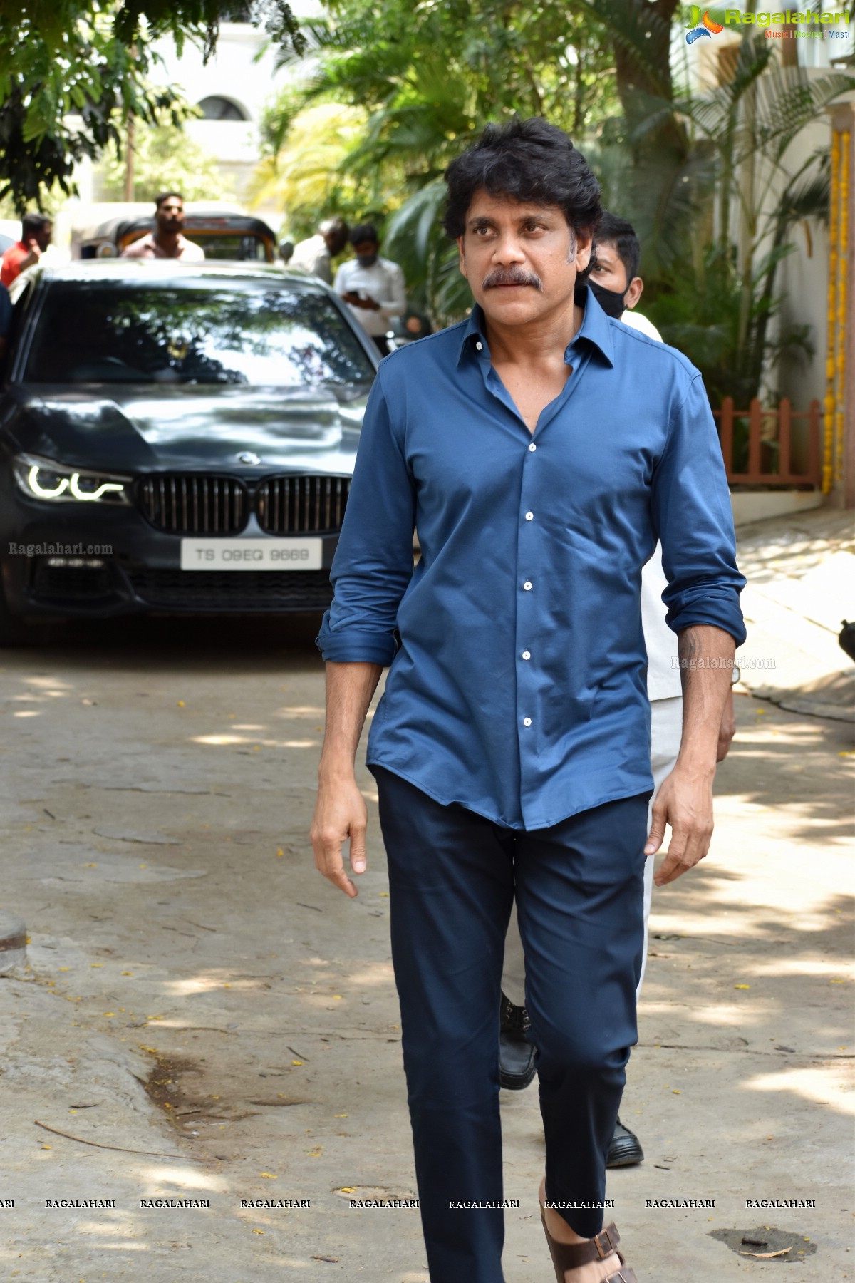 Tollywood Celebs Pay Their Last Respects to Producer Narayan Das Narang