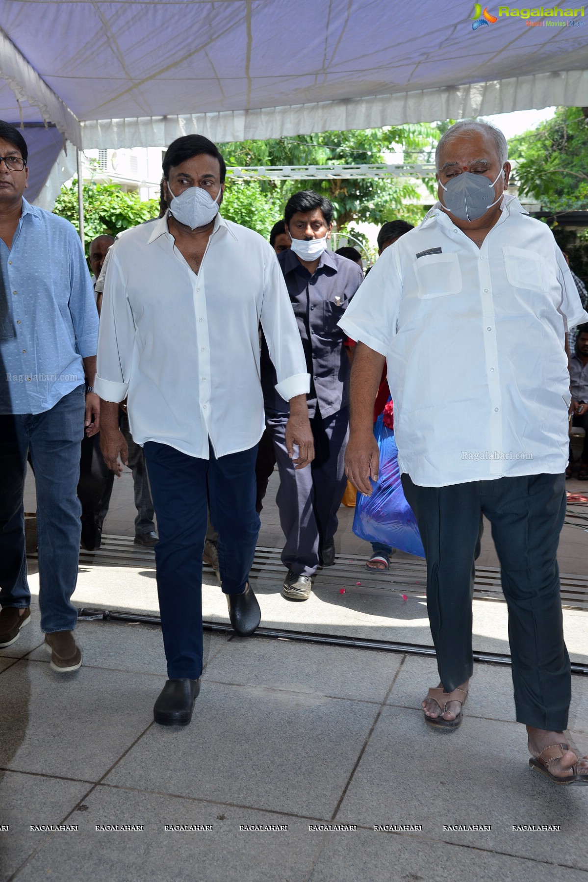 Tollywood Celebs Pay Their Last Respects to Producer Narayan Das Narang